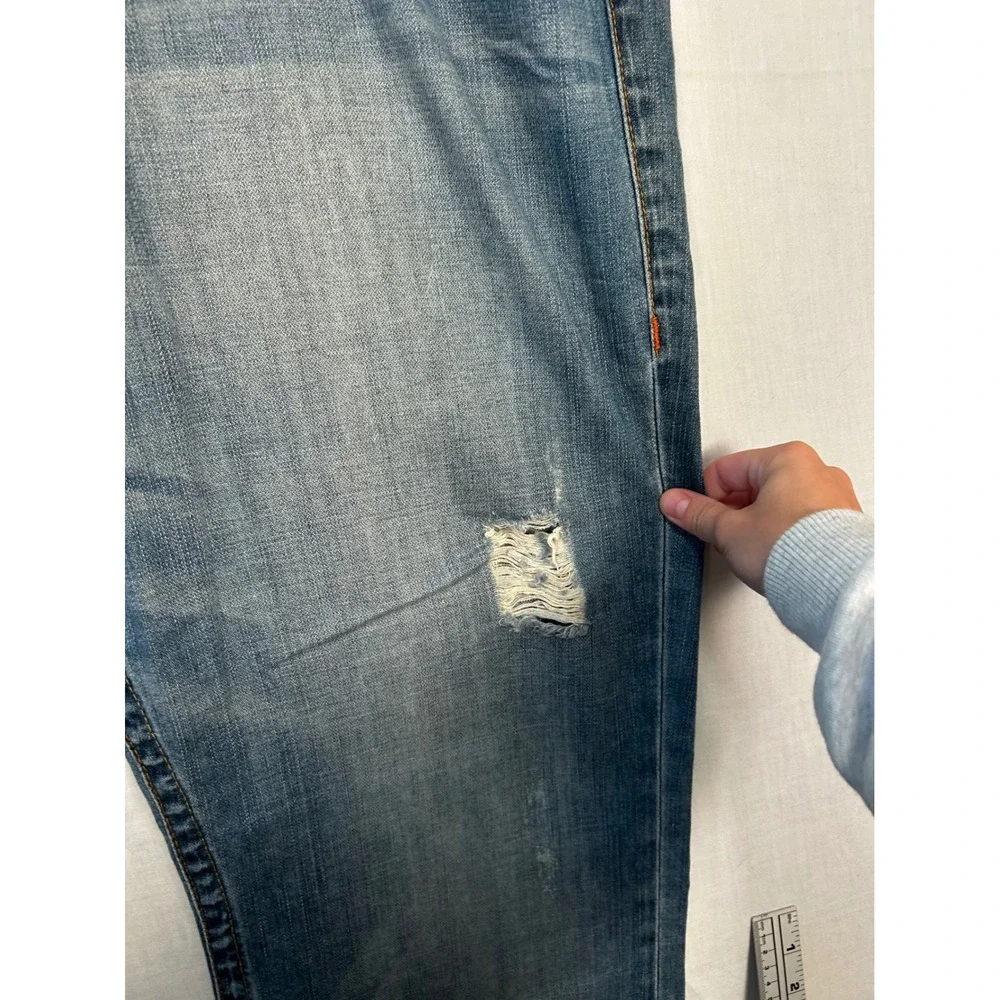 True Religion Mens Straight Distressed Blue Jeans 42 MNR3859OM Medium Wash